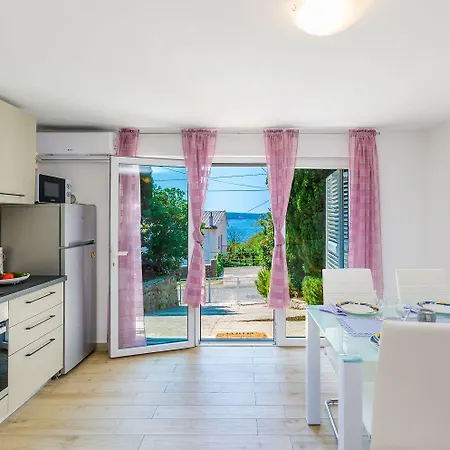Helles Nur 240 Meter Zum Mit Meerblick, Grill, Privatparkplatz アパート