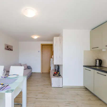 Helles Nur 240 Meter Zum Mit Meerblick, Grill, Privatparkplatz Apartamento