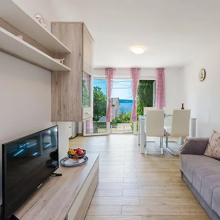 Helles Nur 240 Meter Zum Mit Meerblick, Grill, Privatparkplatz