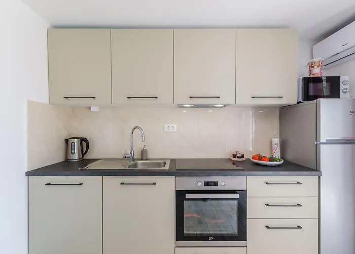 Helles Nur 240 Meter Zum Mit Meerblick, Grill, Privatparkplatz Apartment *